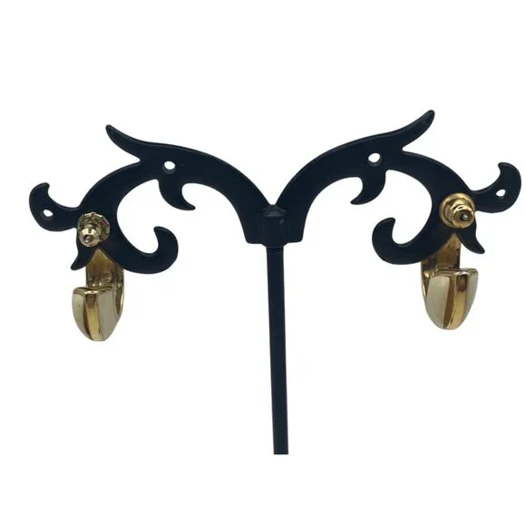 Vintage Trifari Ivory Gold-Tone Hoop Earrings Pierced Classic Puffy Corpcore - Picture 8 of 11